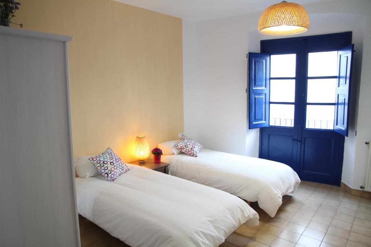 Apartament - Compartir กาดาเกส ภายนอก รูปภาพ