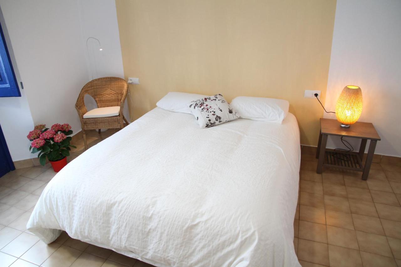 Apartament - Compartir กาดาเกส ภายนอก รูปภาพ
